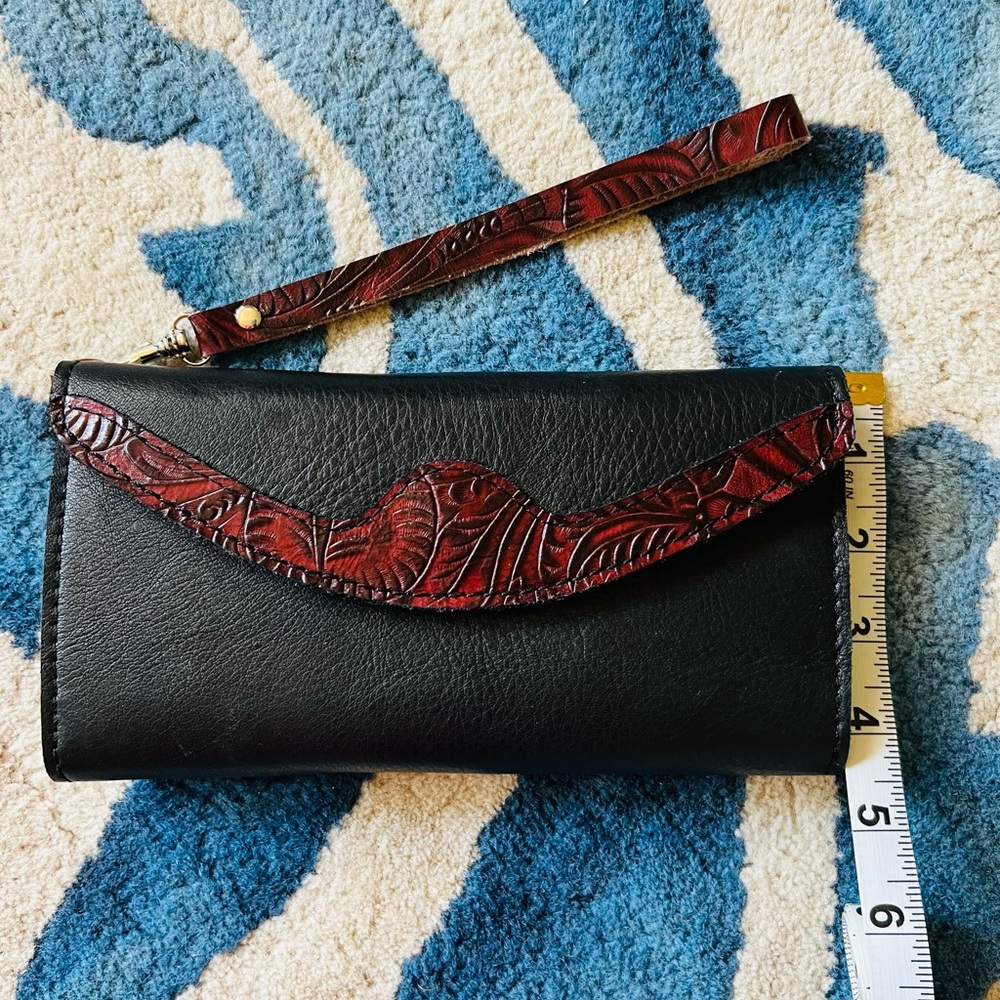 Leather wallet/clutch